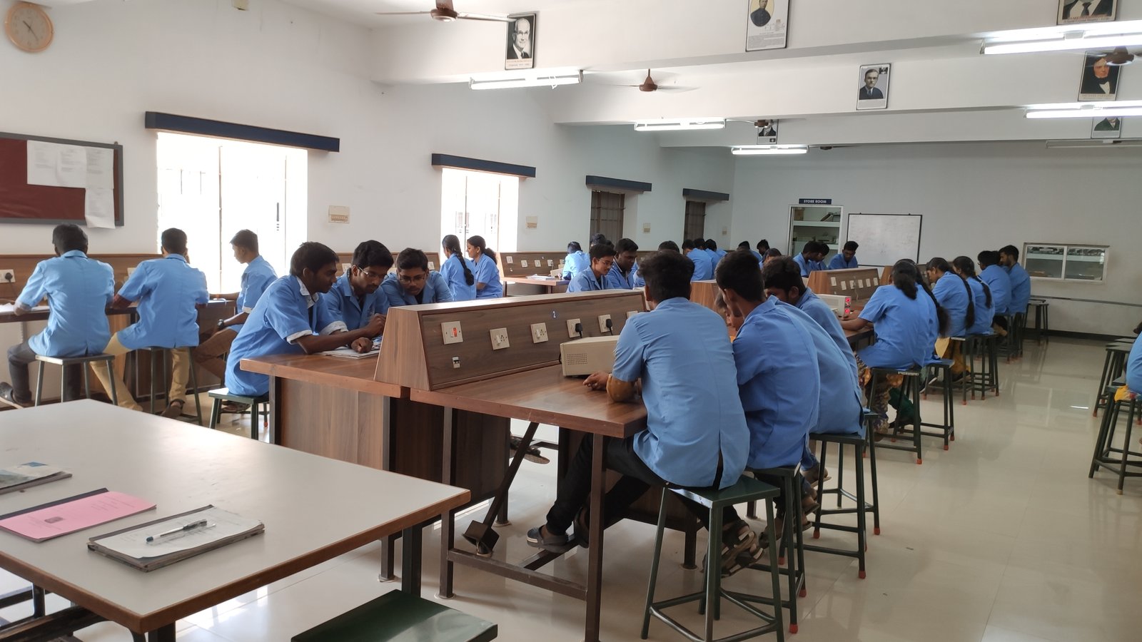 K S R College Of Engineering Lab Infrastructure